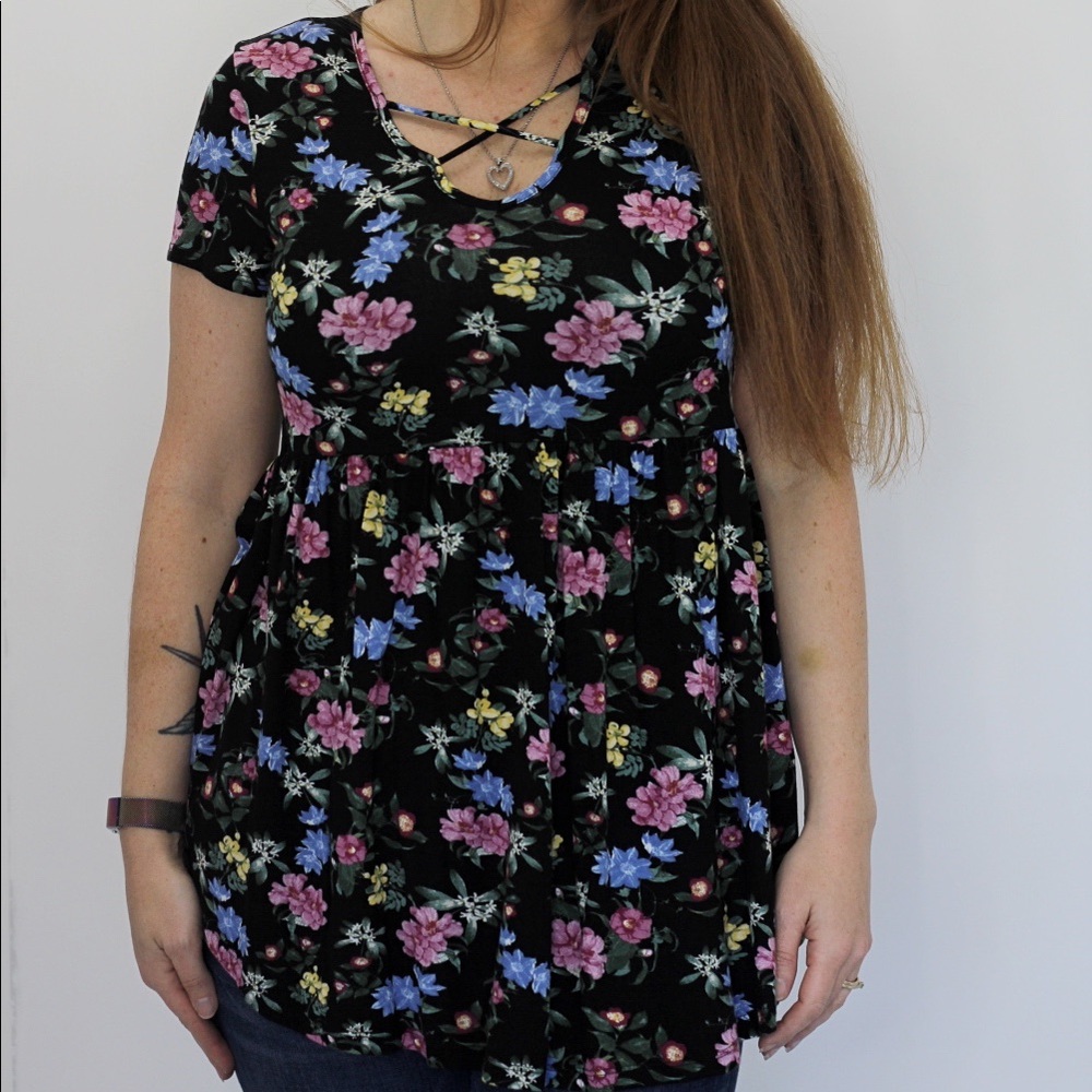 Be Stage Floral Criss Cross Top Small